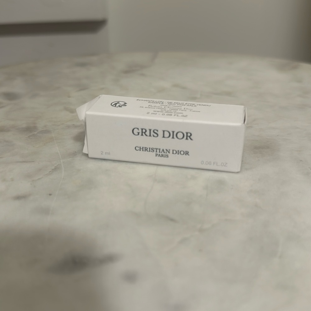Dior Gris Dior .o6 oz sample